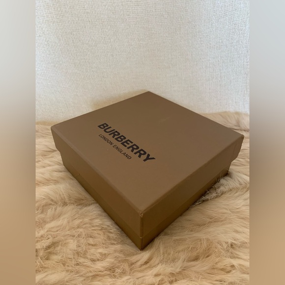 Burberry Thomas Bear Charm Zebra Costume - Picture 12 of 15